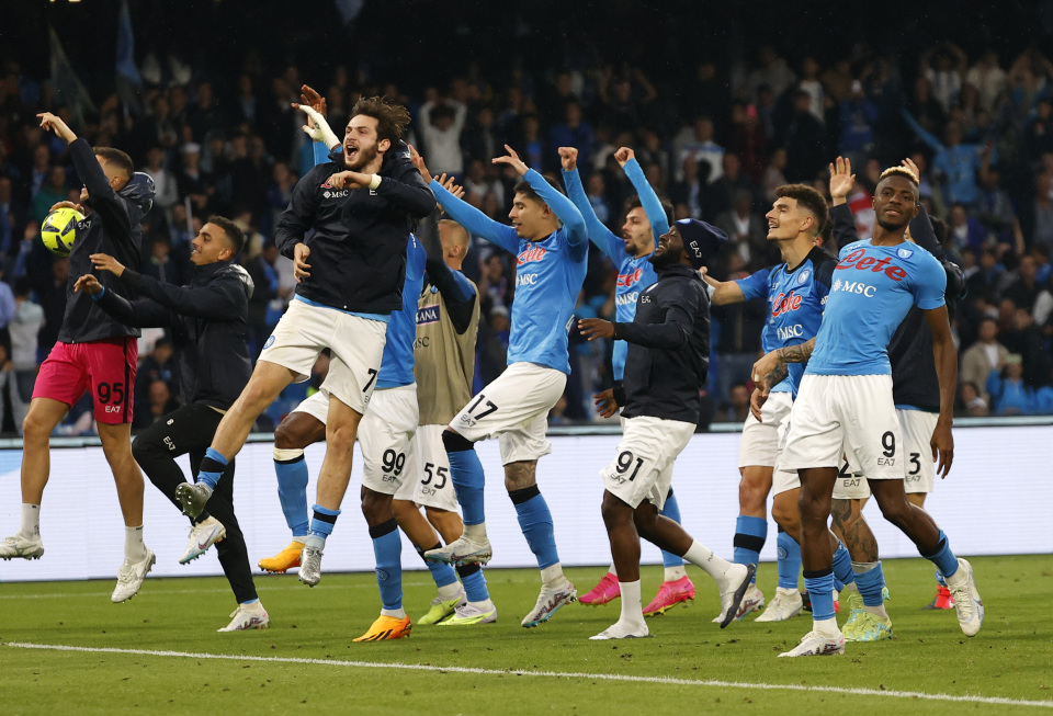 今天是北京时间2025年11月23日星期日,欢迎收看早报！