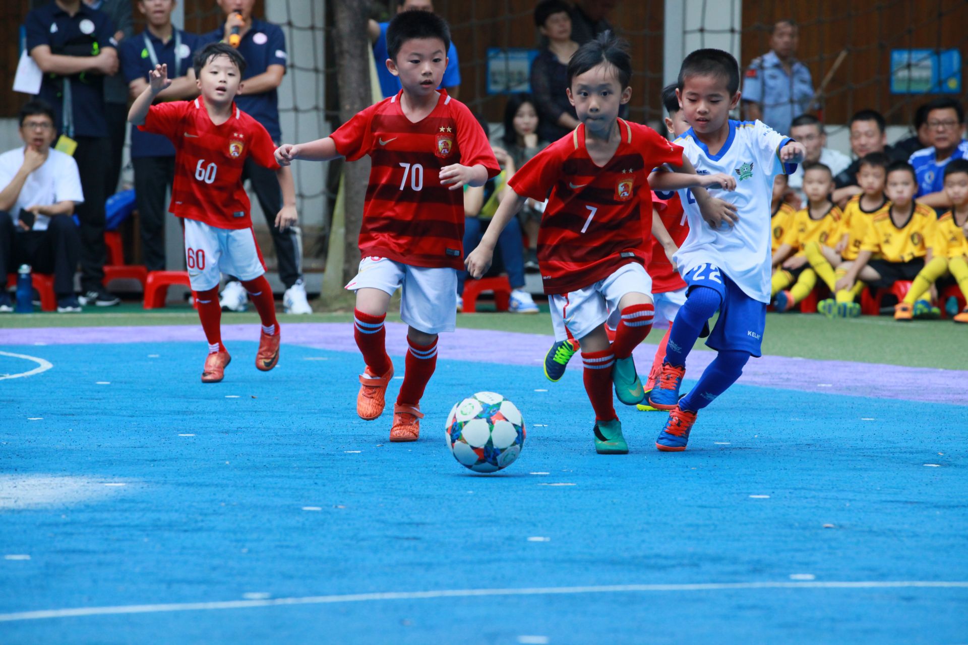 孔蒂：下半场我们本可以表现得更好；对比赛过程感到满意（孔蒂：对比赛进程满意，但下半场仍有提升空间）