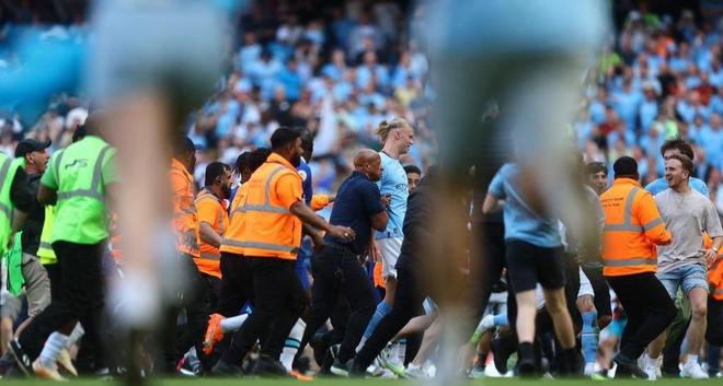 霍华德·韦伯被要求介入曼联争议裁判决定