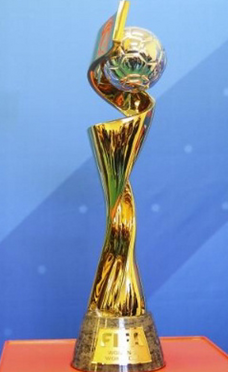 “苏超”冠军的排面，泰州市委书记和市长更衣室祝贺泰州夺冠