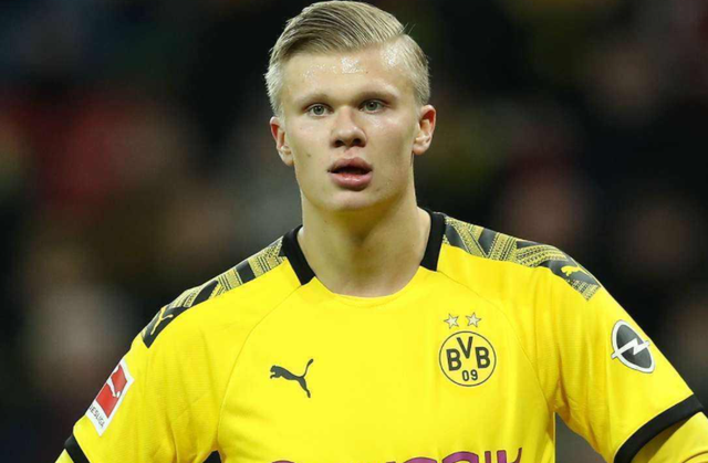 大卫·席尔瓦揭秘：为何未能身披巴萨战袍，曼城才是他职业生涯的最佳选择（大卫·席尔瓦坦言：与巴萨擦肩的原因，加盟曼城是我生涯最佳选择）