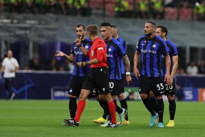 金球奖后再戴冠！登贝莱荣膺2025年FIFA年度最佳球员（金球加身再封王！登贝莱当选2025年FIFA年度最佳球员）