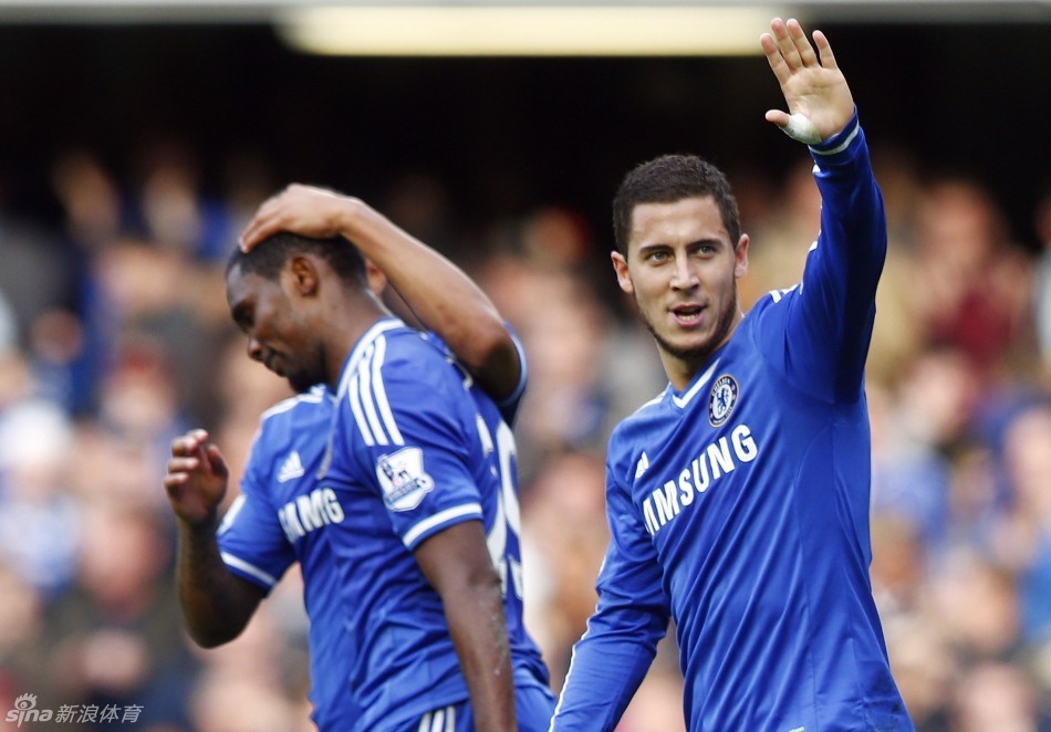 TA：多家豪门关注小将斯密特，阿尔克马尔对其估价约6000万欧