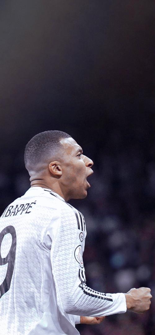 不到24岁！杰伦·约翰逊成为历史上砍下20+15+15最年轻前锋